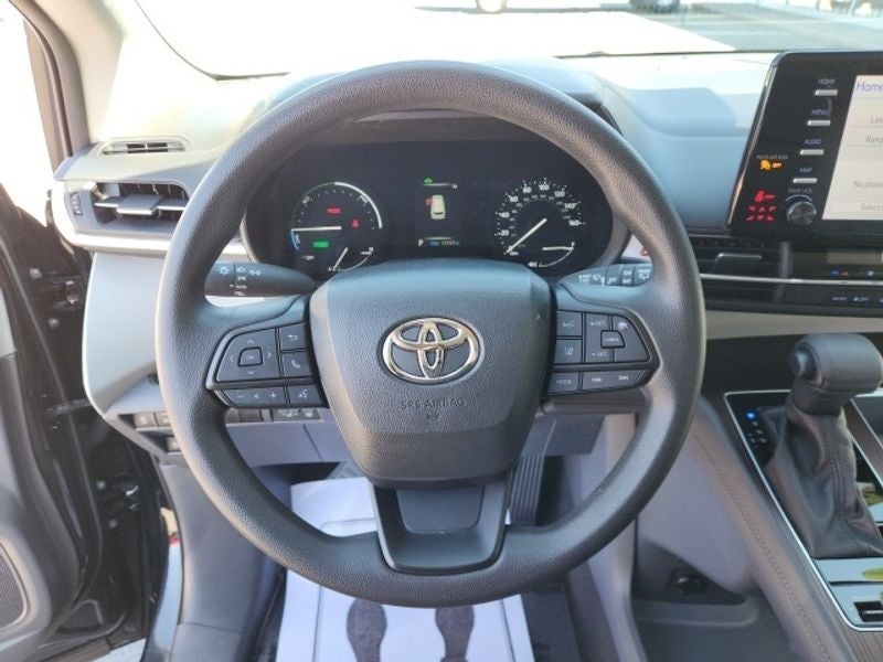 2023 Toyota SIENNA LE 8 Passenger
